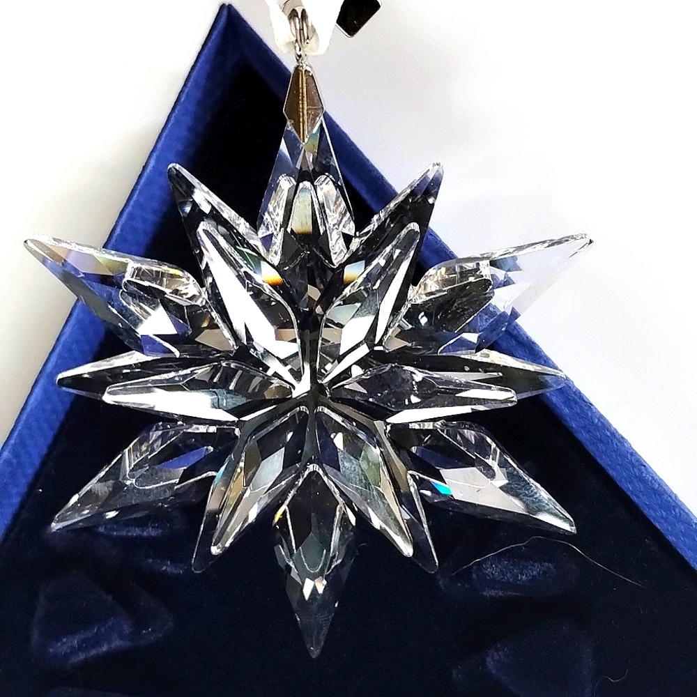 Swarovski Christmas collectables ornament 2011 Edition NWT
